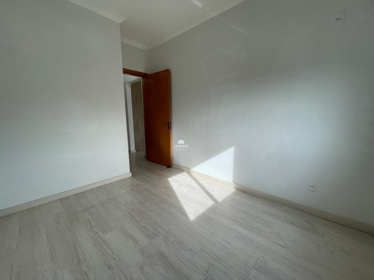 Apartamento para aluguel no Florestal: 