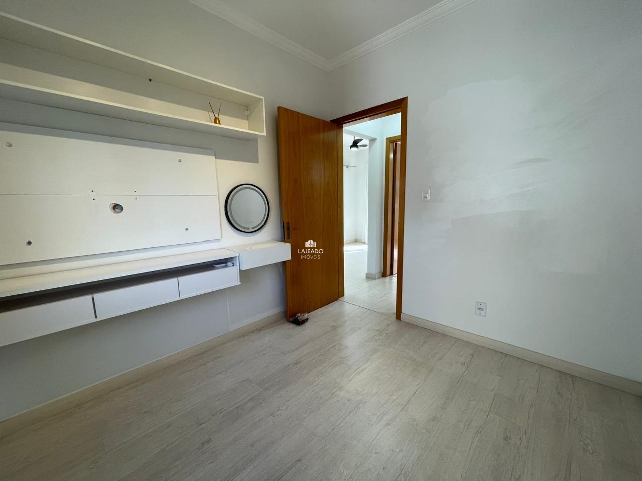 Apartamento para aluguel no Florestal: 