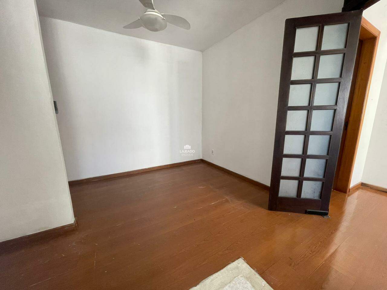 Kitnet para aluguel no Centro: 