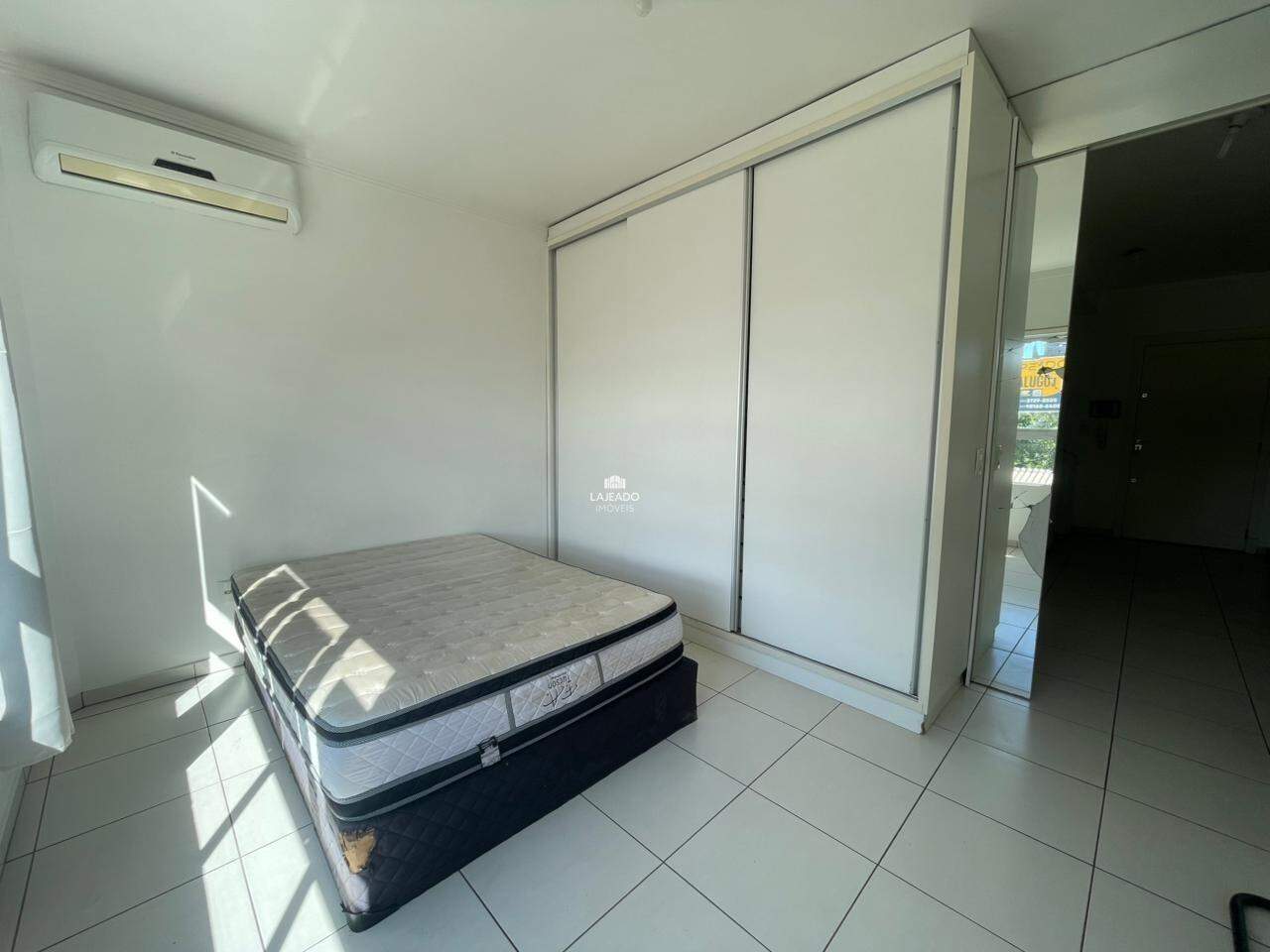 Kitnet para aluguel no Centro: 