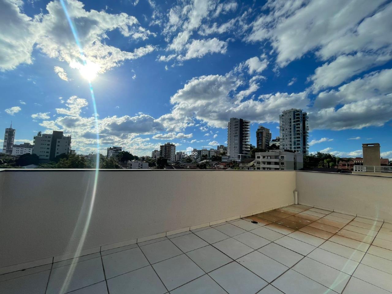 Cobertura para aluguel no São Cristóvão: 