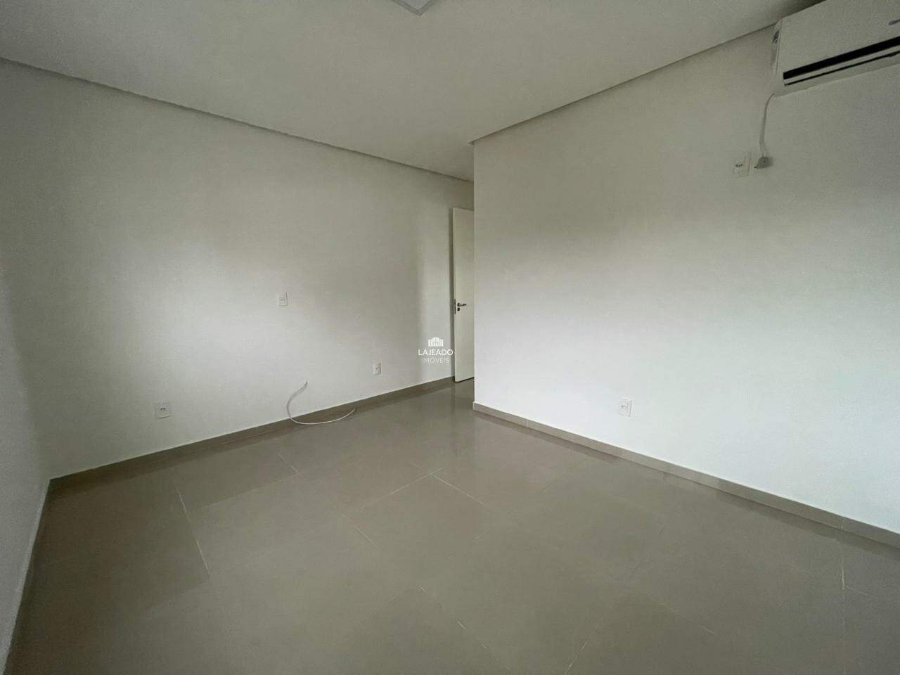 Apartamento para aluguel no Americano: 