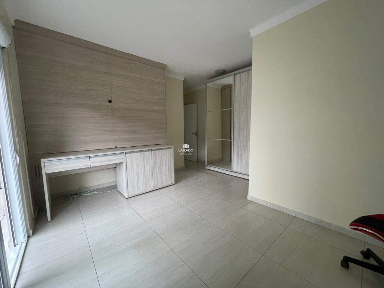 Apartamento para aluguel no Universitário: 