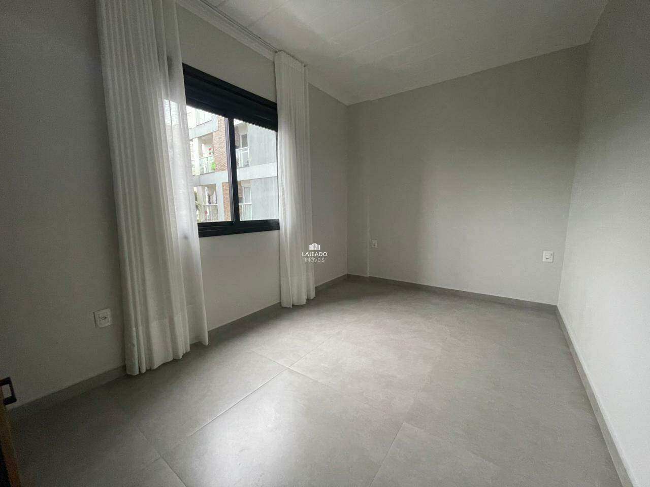 Apartamento para aluguel no Universitário: 