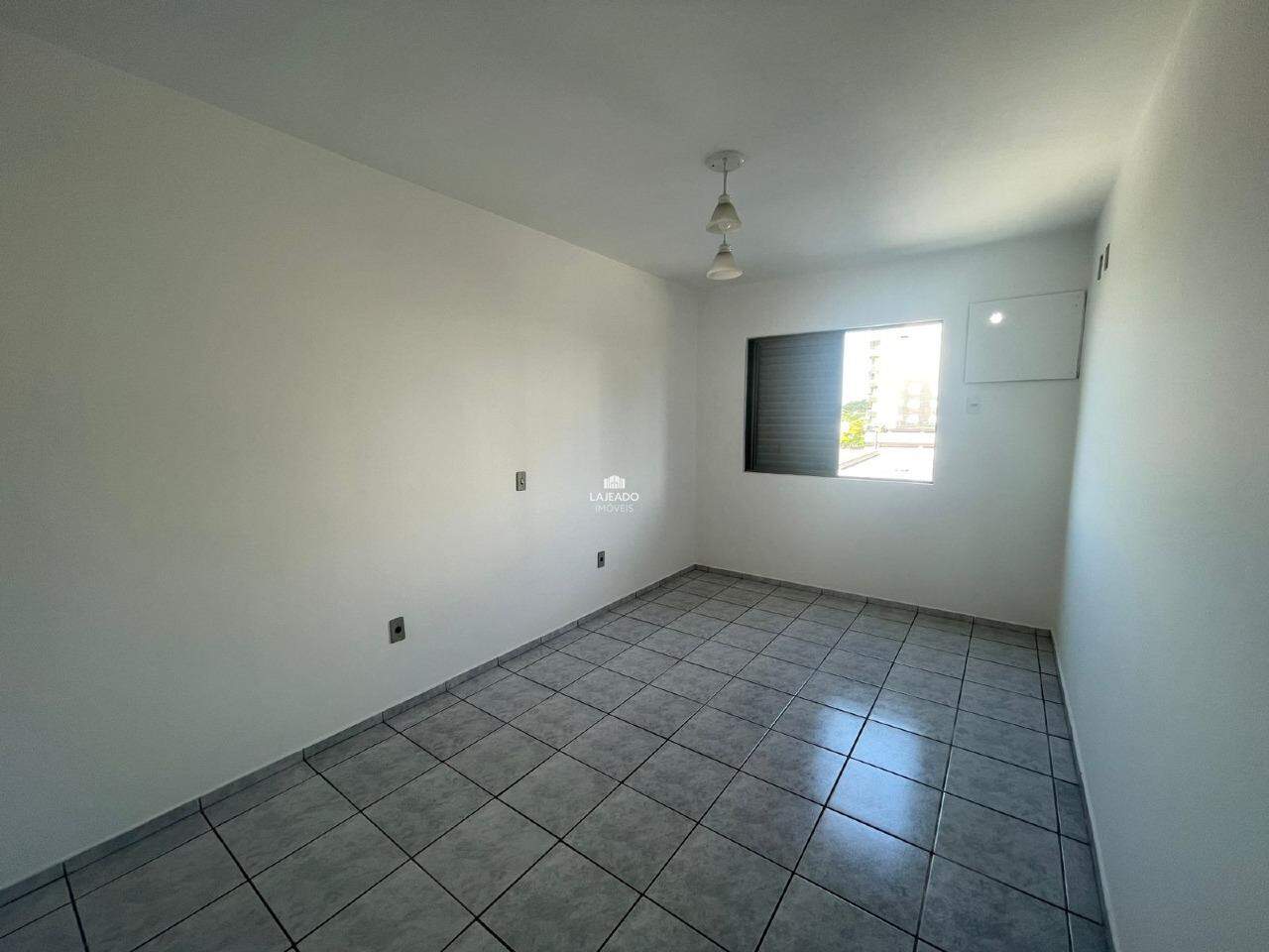 Apartamento para aluguel no Americano: 