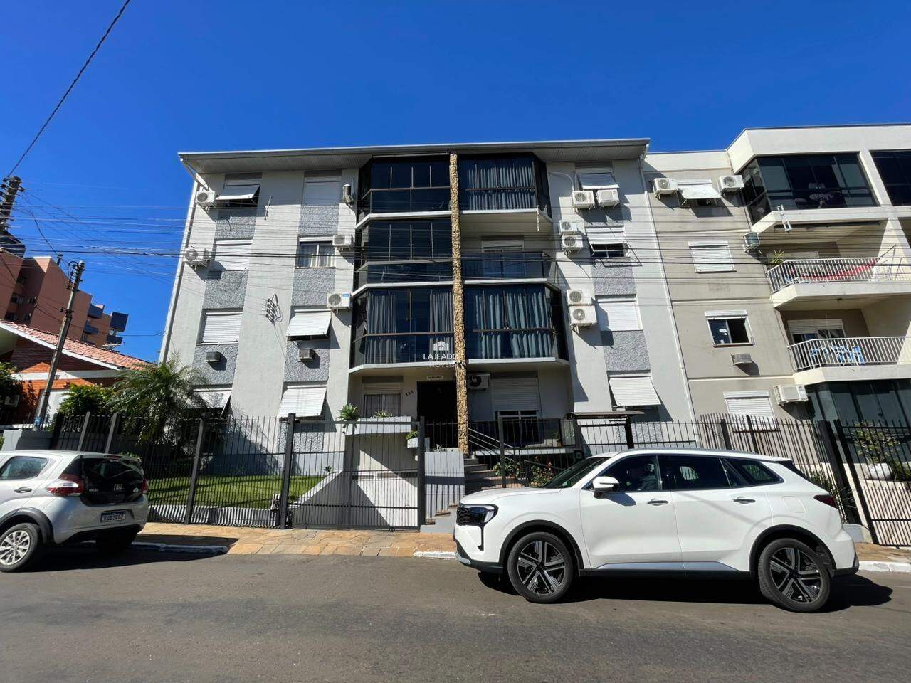 Apartamento para aluguel no Florestal: 