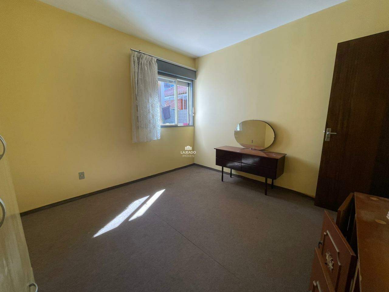 Apartamento para aluguel no Florestal: 