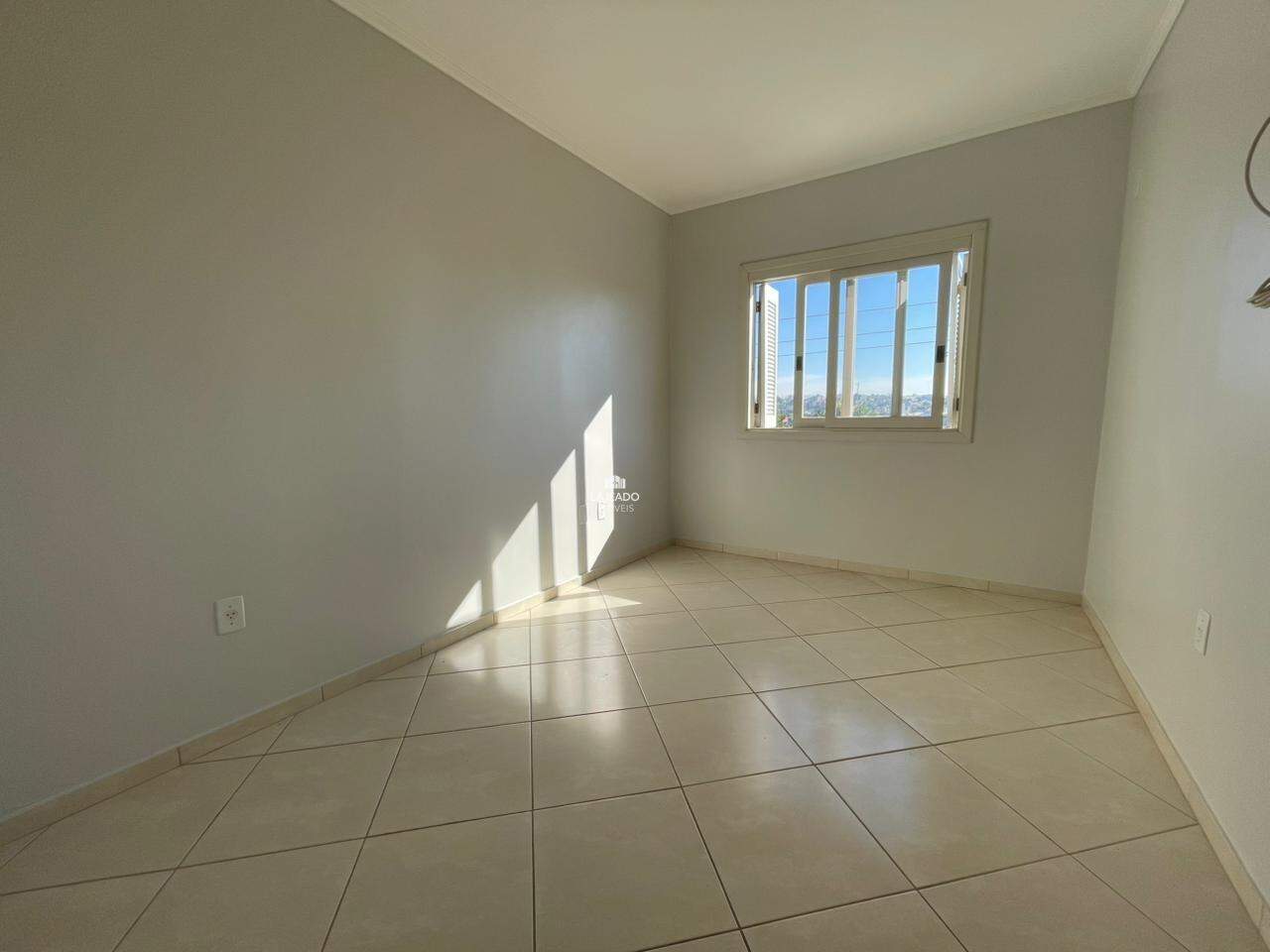 Apartamento para aluguel no Florestal: 
