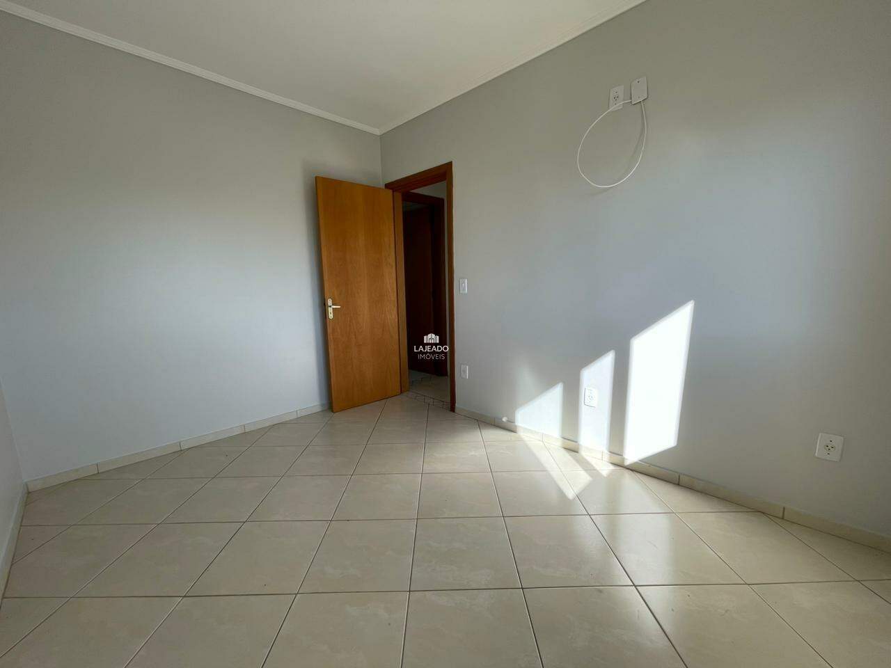 Apartamento para aluguel no Florestal: 