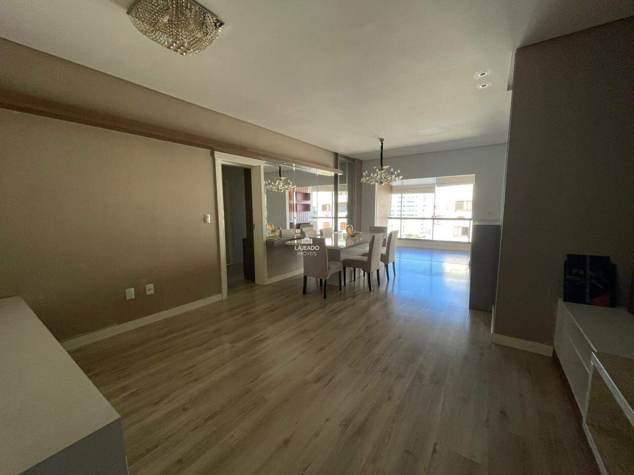 Apartamento para aluguel no Centro: 
