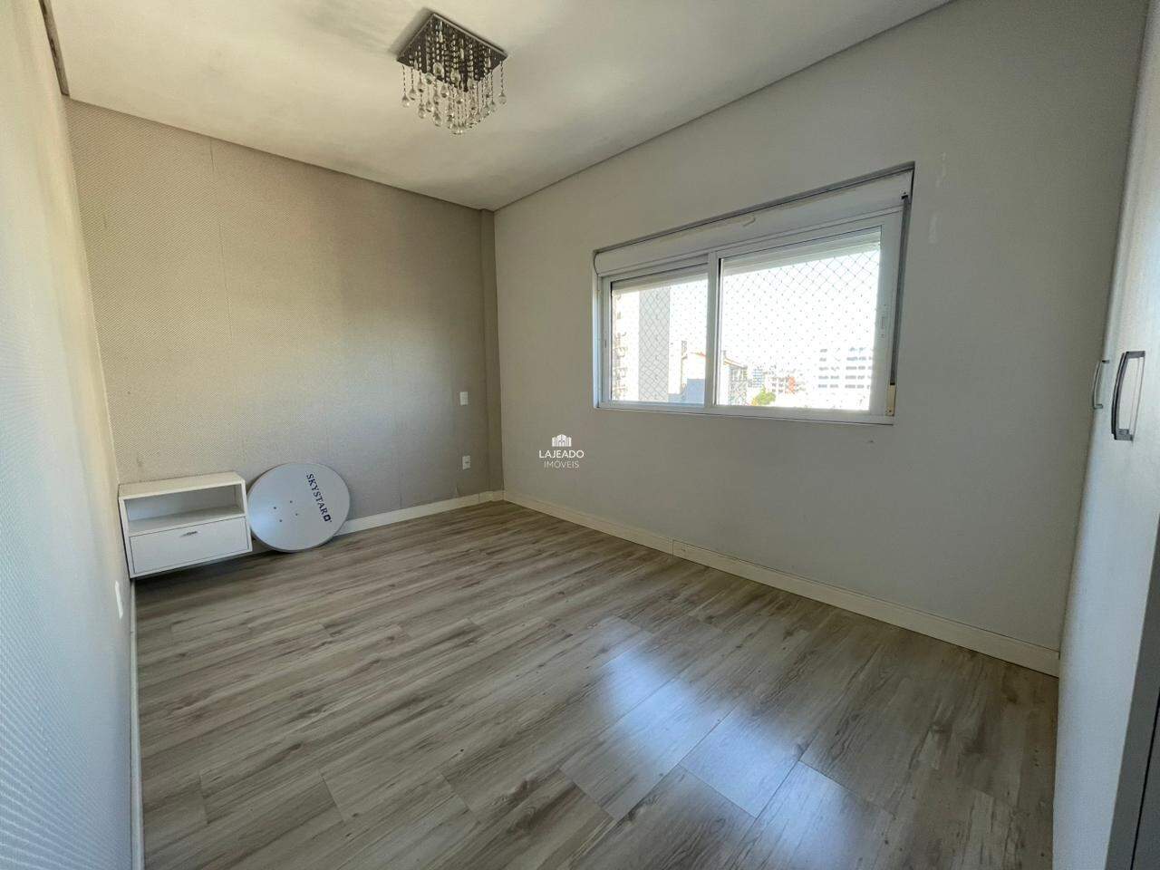 Apartamento para aluguel no Centro: 