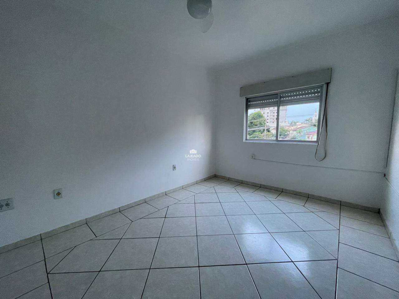 Apartamento para aluguel no São Cristóvão: 