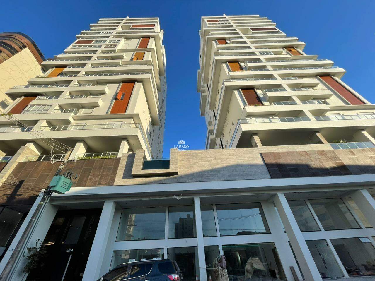 Apartamento para aluguel no Florestal: 