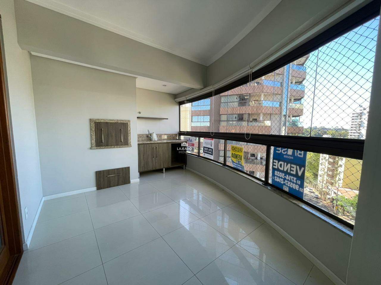 Apartamento para aluguel no Centro: 
