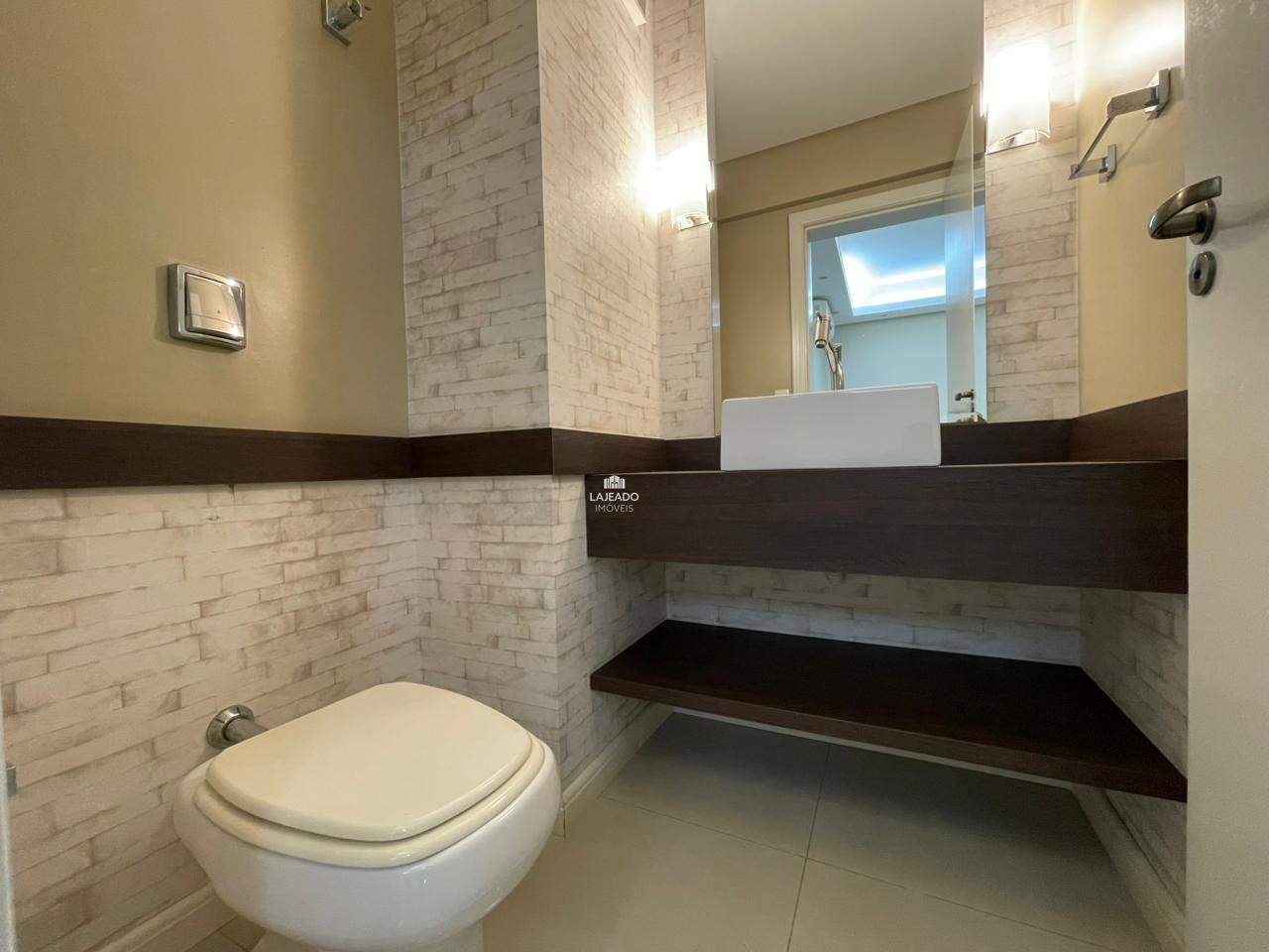 Apartamento para aluguel no Centro: 