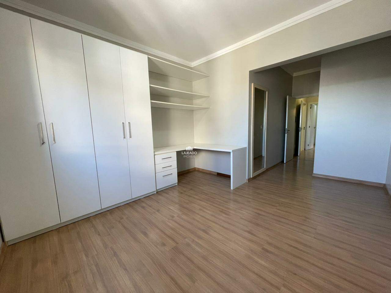 Apartamento para aluguel no Centro: 