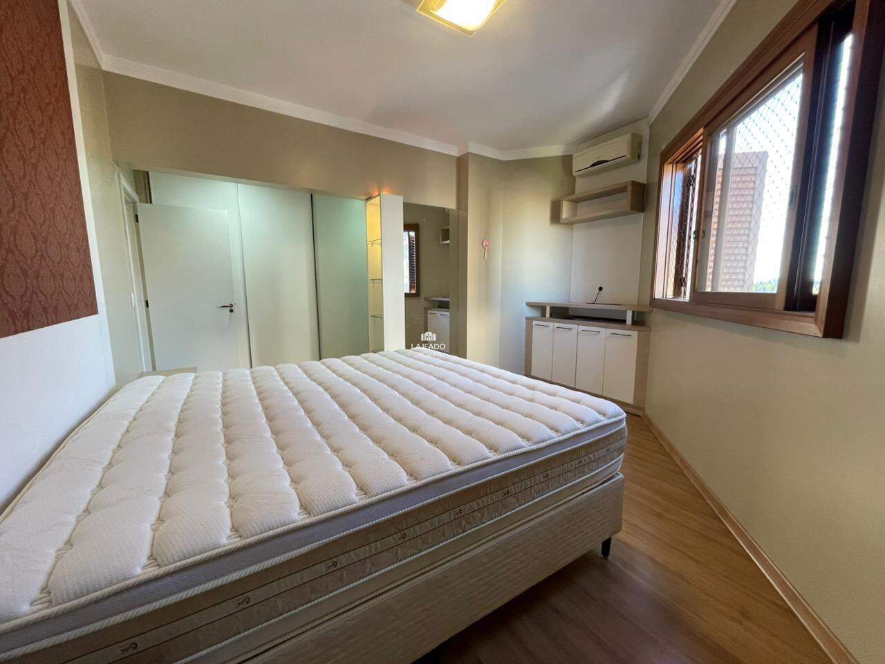 Apartamento para aluguel no Centro: 