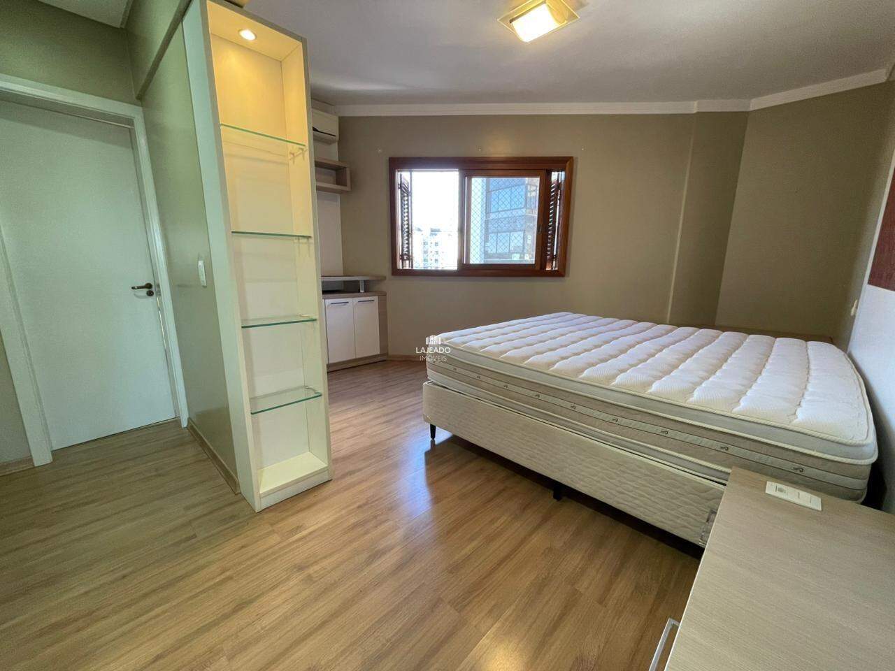Apartamento para aluguel no Centro: 