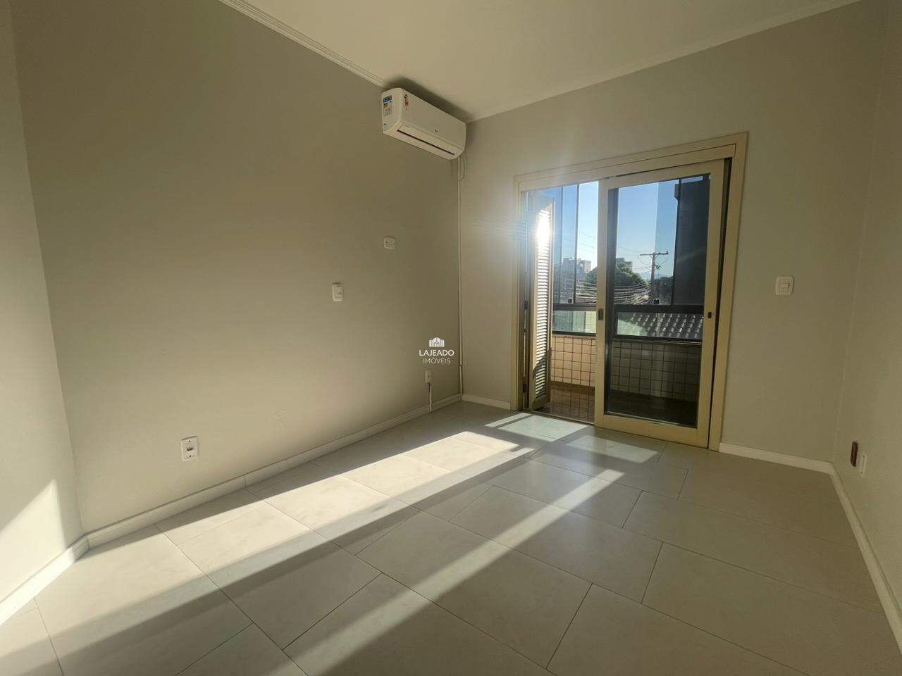 Apartamento para aluguel no São Cristóvão: 