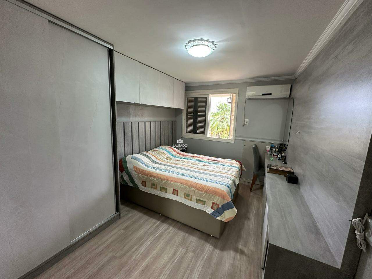 Apartamento à venda no Centenário: 