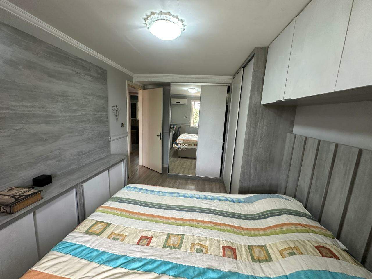 Apartamento à venda no Centenário: 