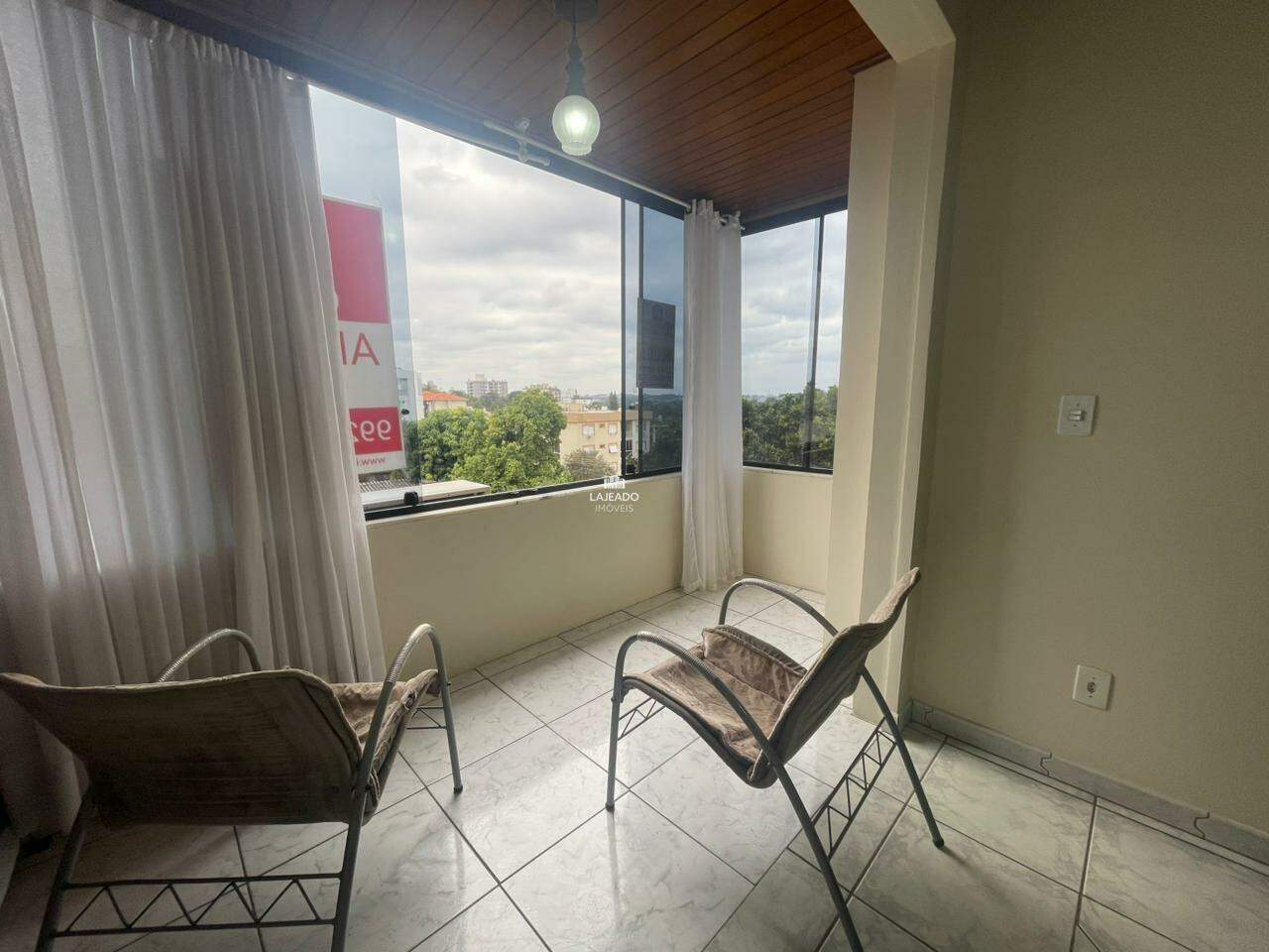 Apartamento para aluguel no Moinhos: 