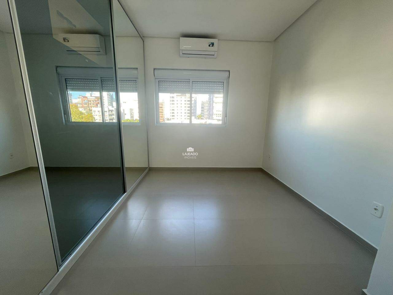 Apartamento para aluguel no Centro: 
