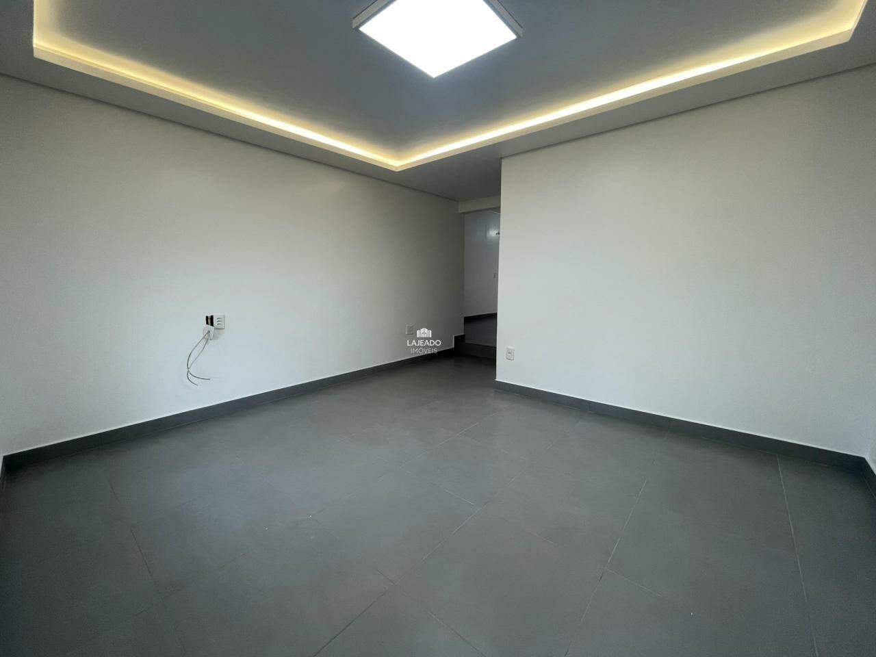 Prédio Inteiro, 110 m² - Foto 2