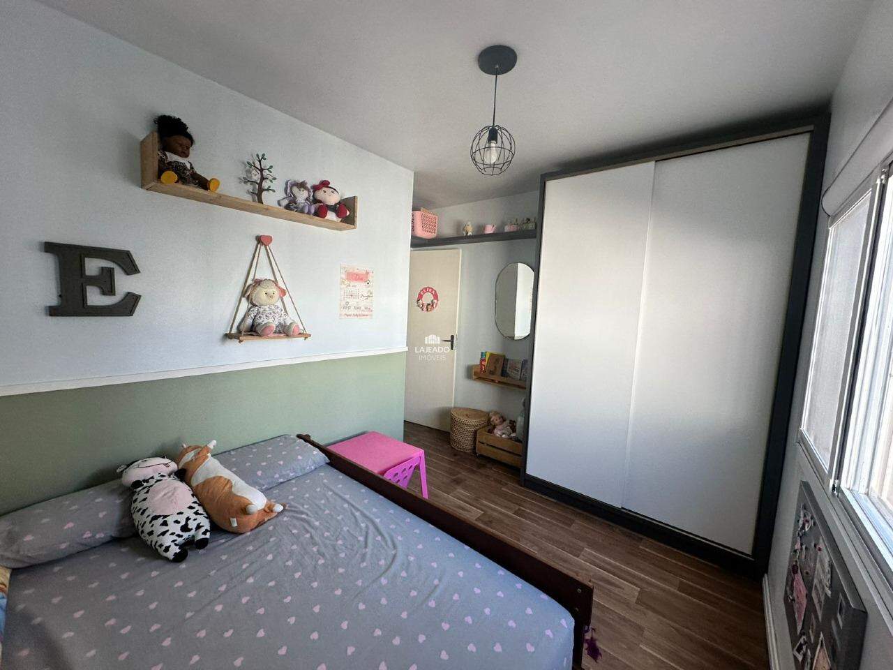 Casa à venda no Centenário: 