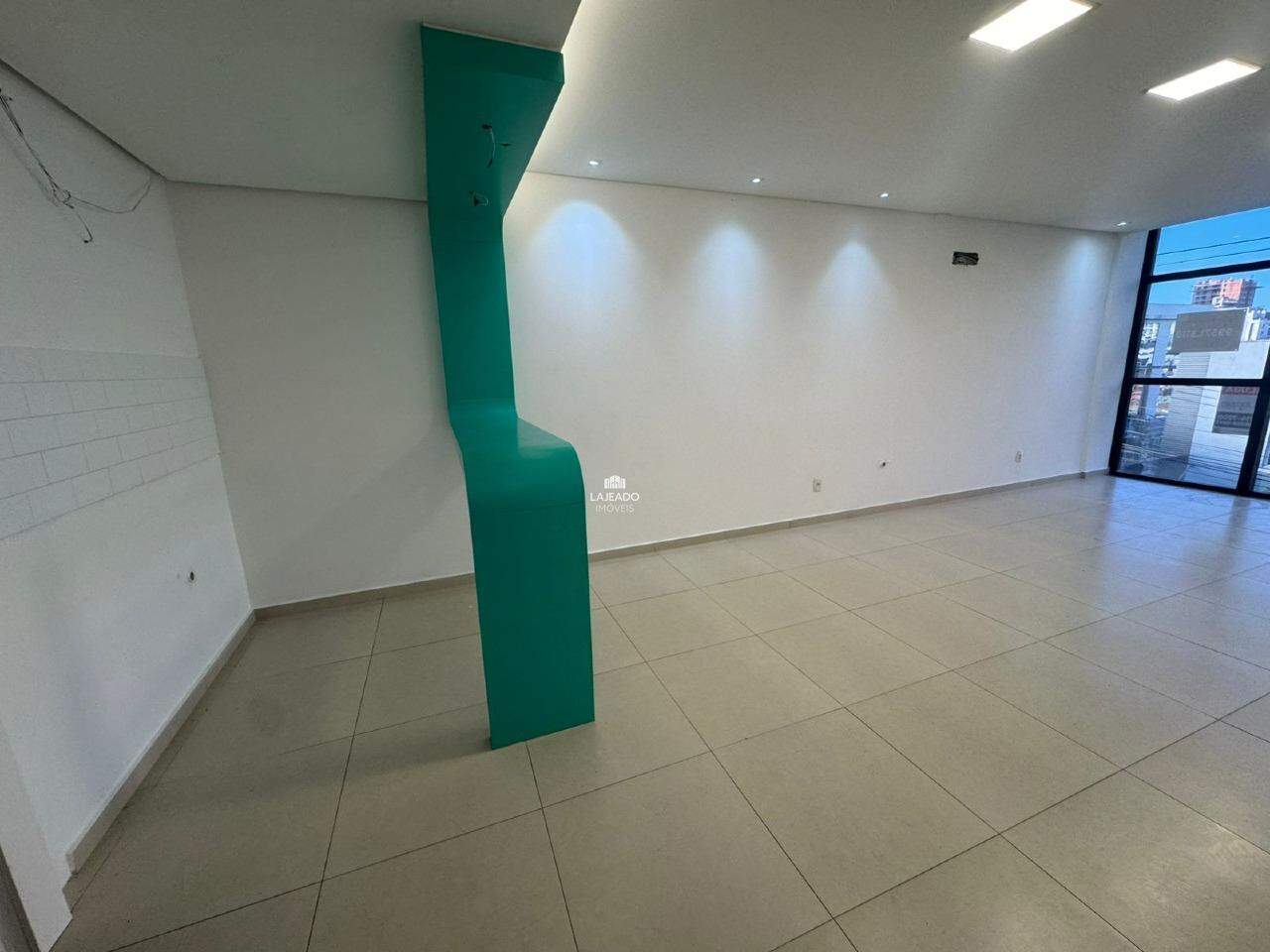 Sala comercial à venda no Centro: 