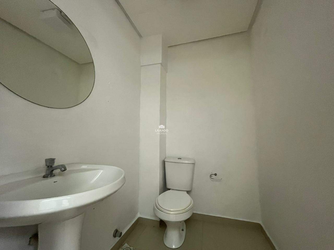 Sala para aluguel no Centro: 