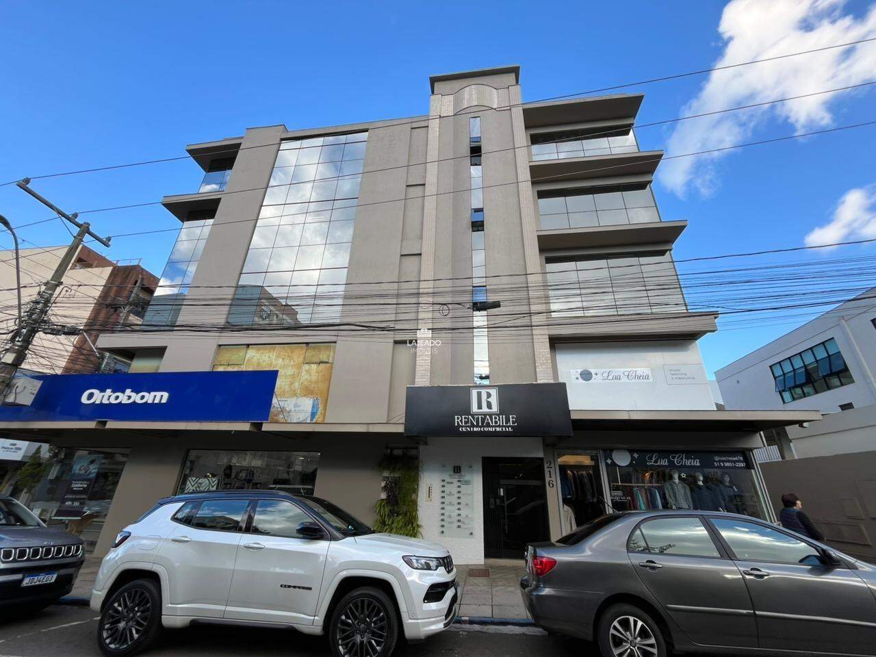 Sala para aluguel no Centro: 