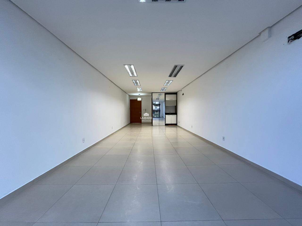 Sala para aluguel no Centro: 
