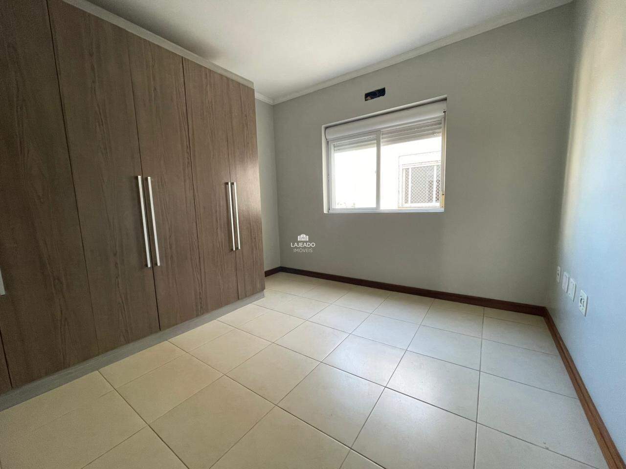 Apartamento para aluguel no Florestal: 