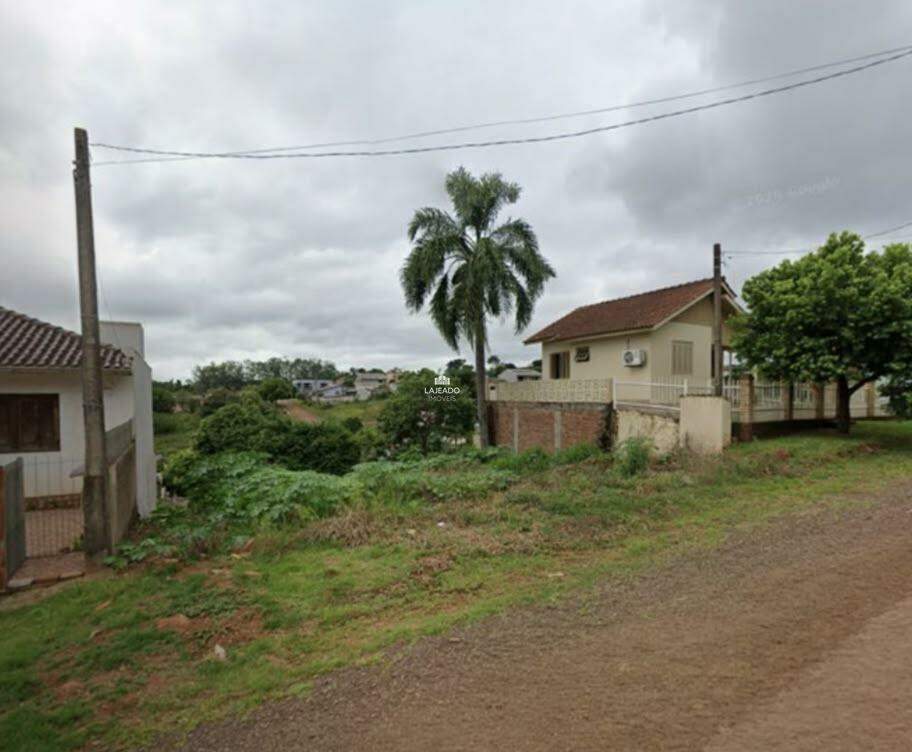 Terreno à venda no Planalto: 