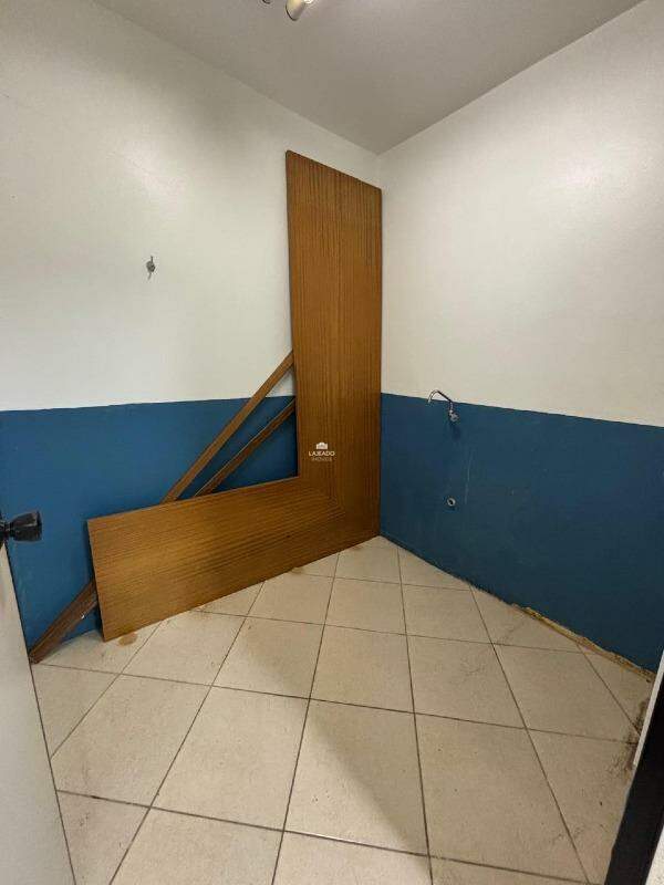Sala comercial à venda no Centro: 