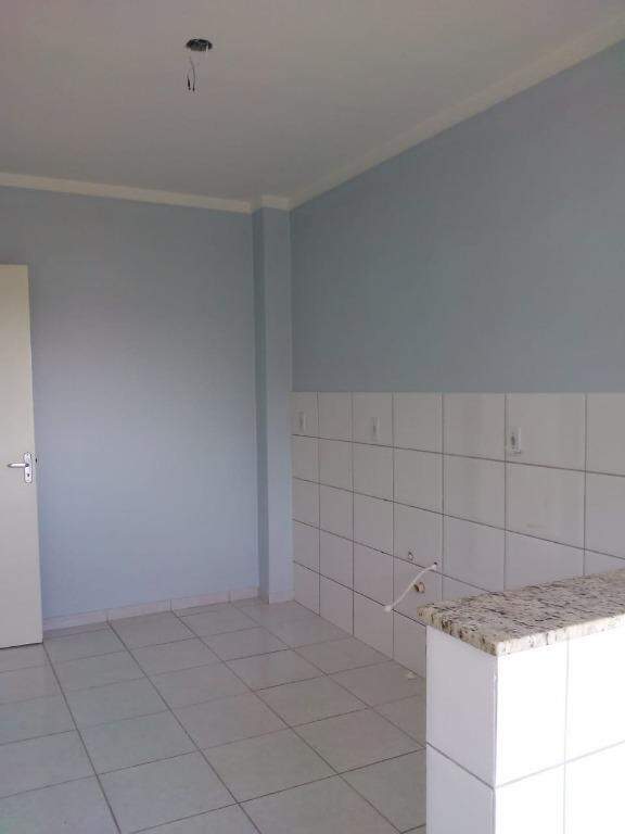 Apartamento à venda com 2 quartos, 109m² - Foto 2