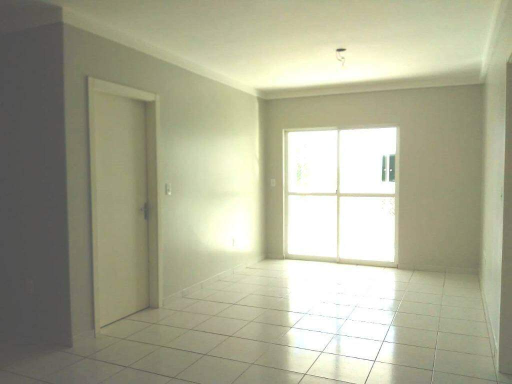 Apartamento à venda com 2 quartos, 109m² - Foto 3