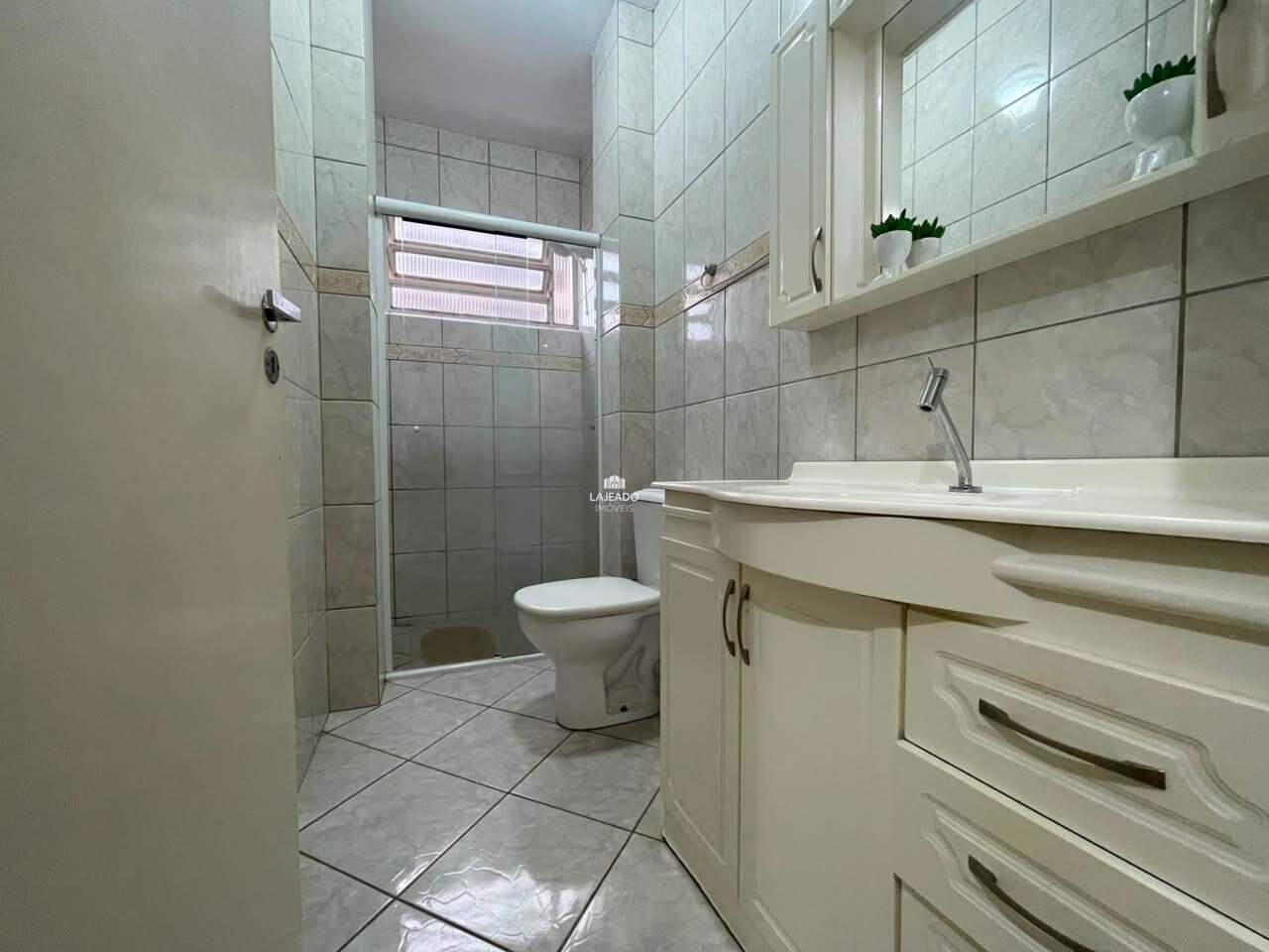Apartamento para aluguel no Florestal: 