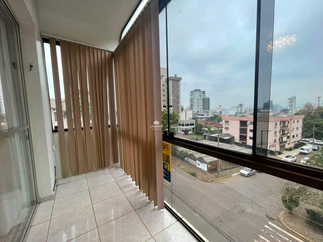 Apartamento para aluguel no Florestal: 