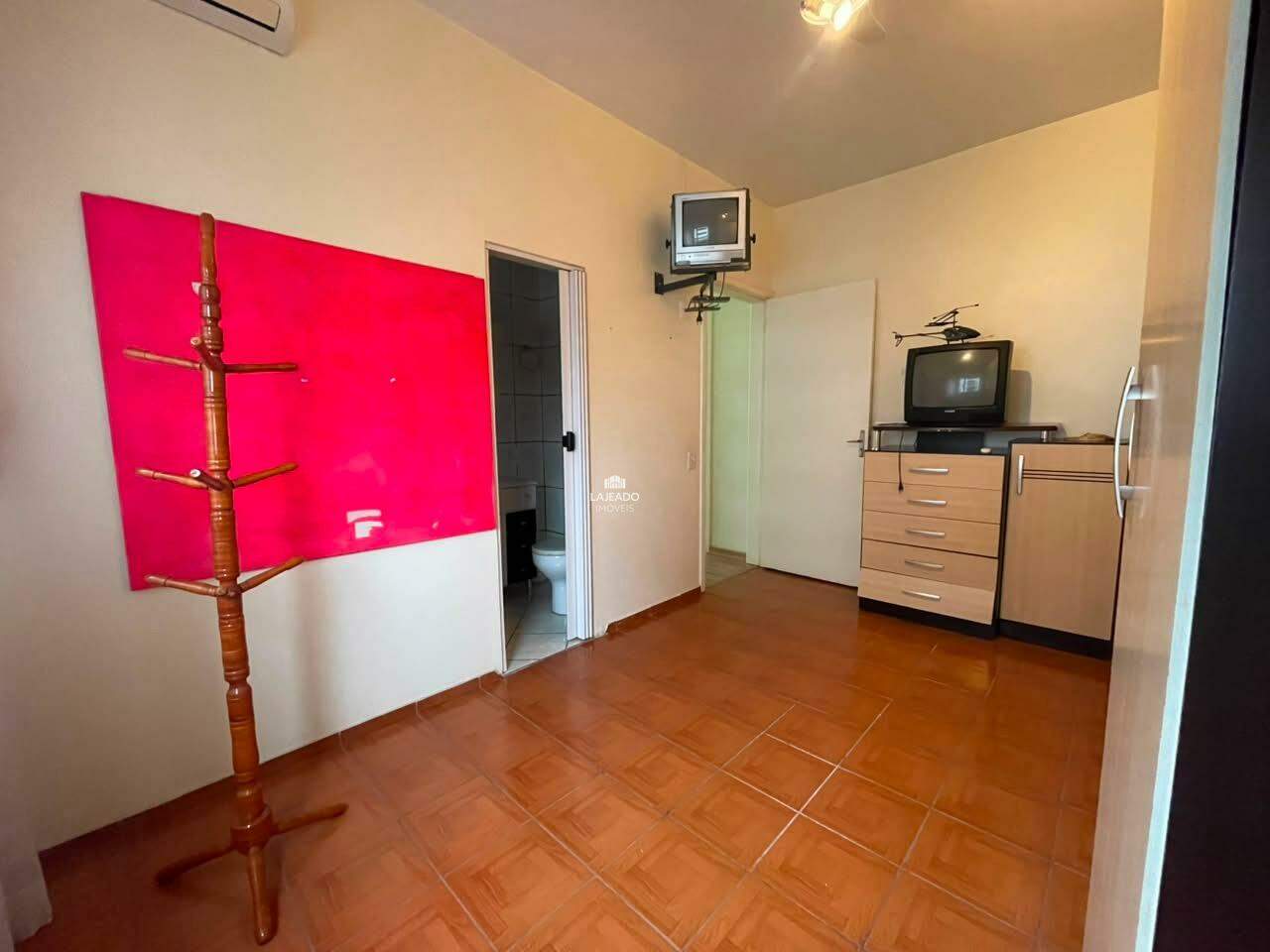 Apartamento para aluguel no Florestal: 