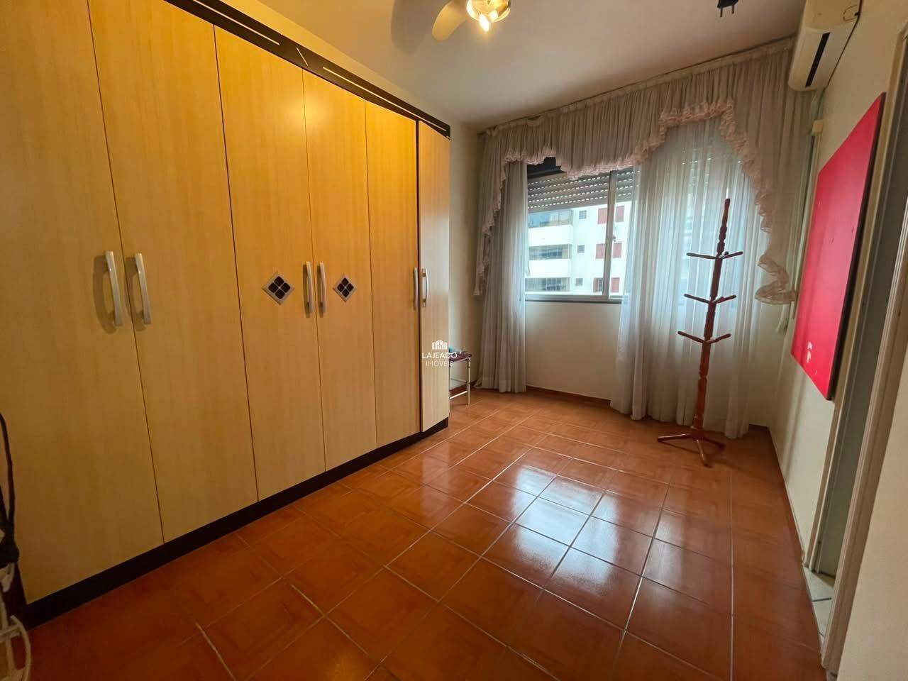 Apartamento para aluguel no Florestal: 