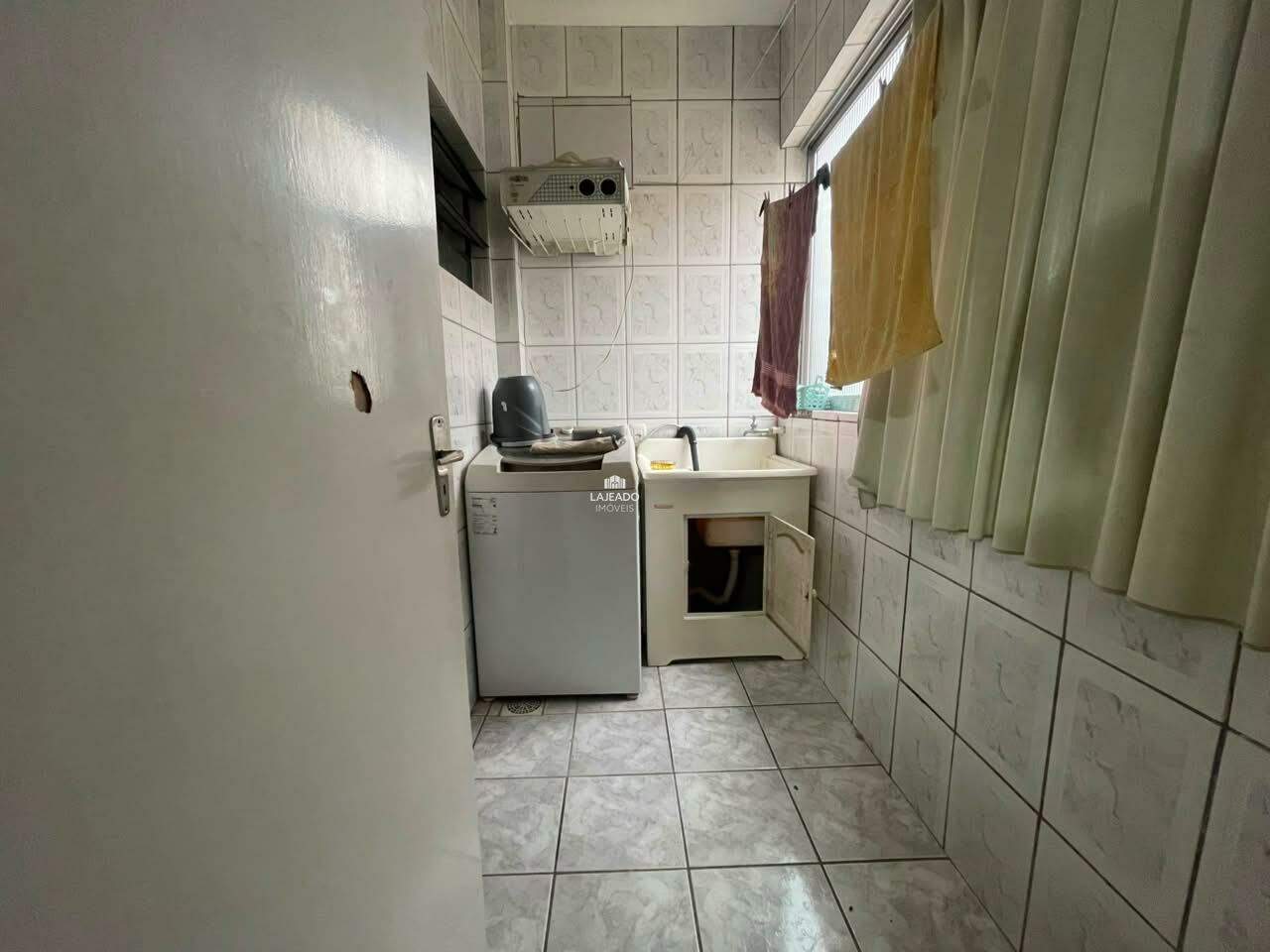 Apartamento para aluguel no Florestal: 