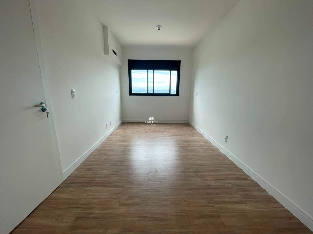 Apartamento para aluguel no Moinhos: 