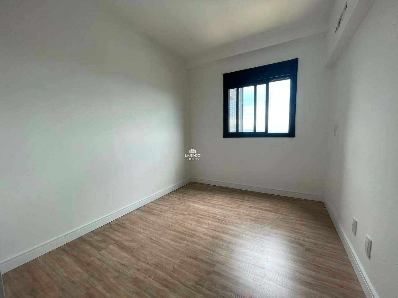 Apartamento para aluguel no Moinhos: 