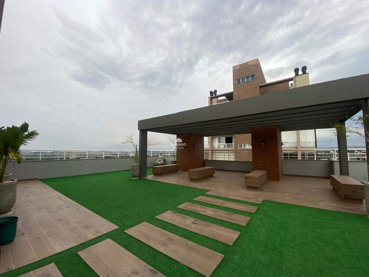 Apartamento à venda no Florestal: