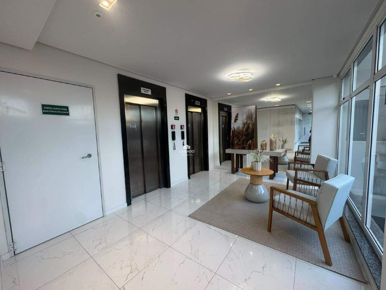 Apartamento à venda no Florestal: