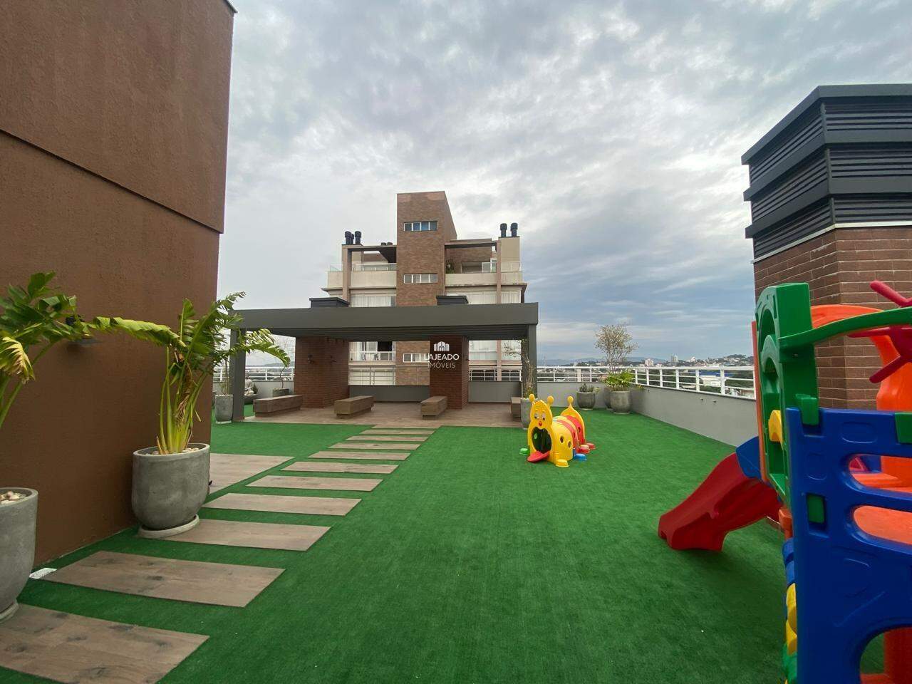 Apartamento à venda no Florestal: