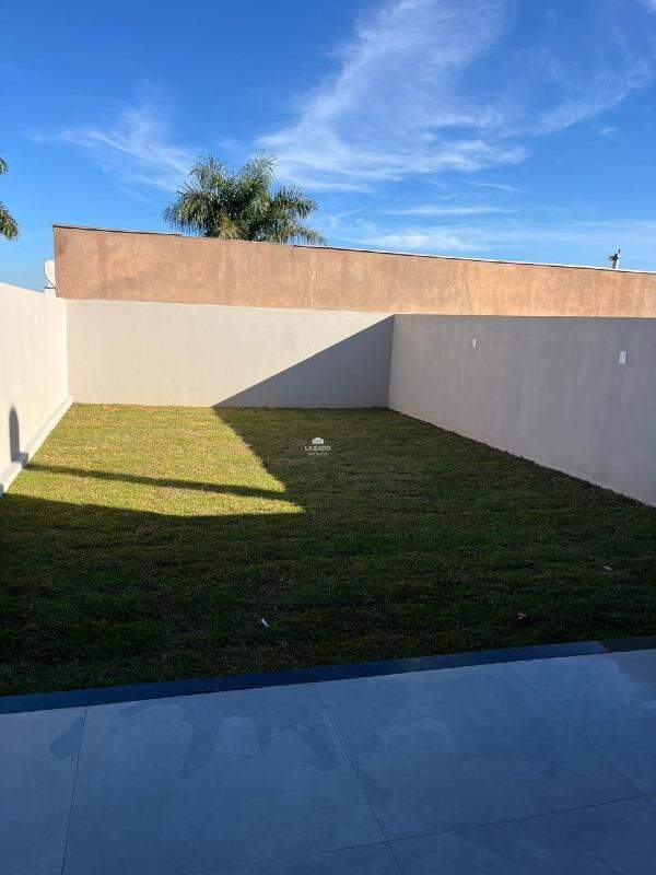 Sobrado à venda no Carneiros: 