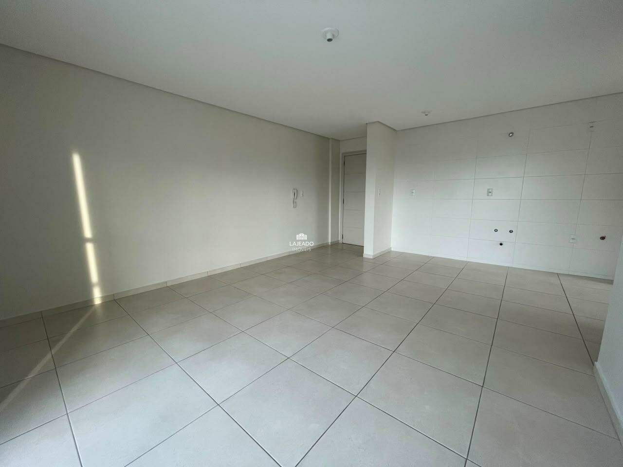 Apartamento para aluguel no Florestal: 